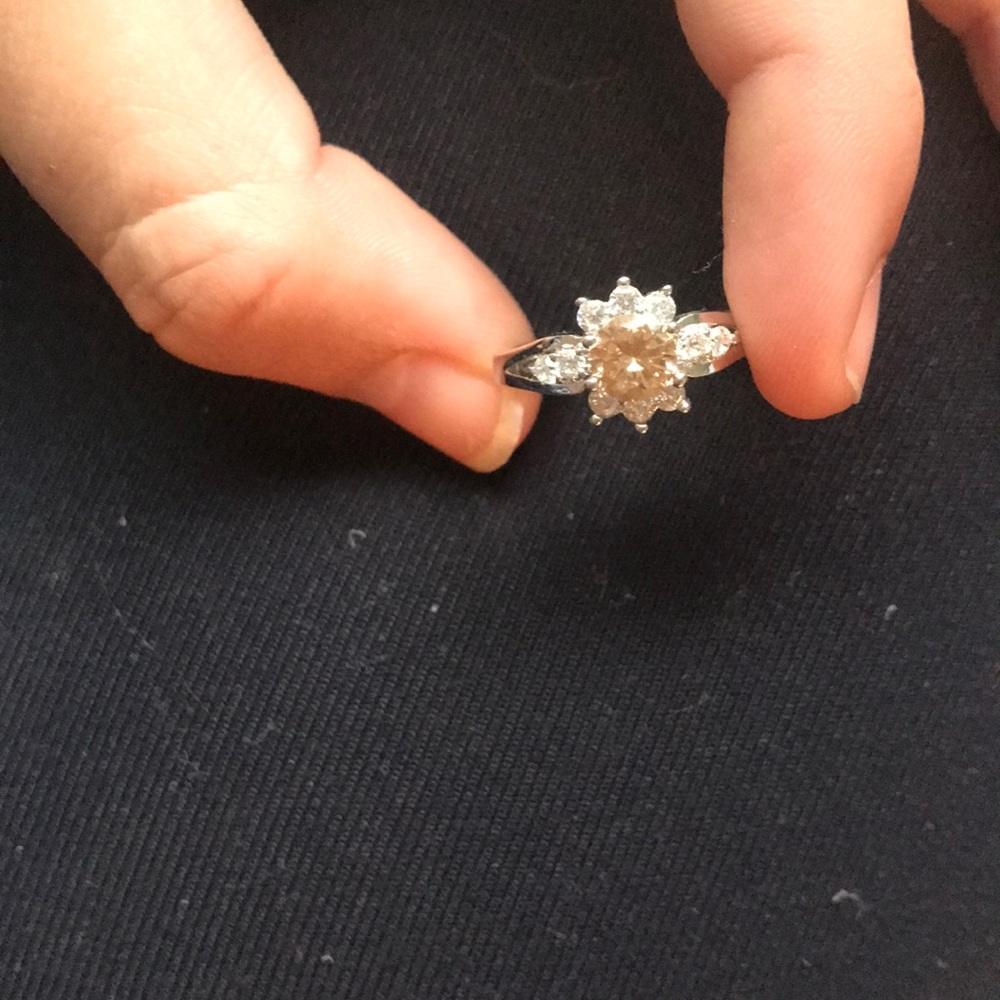 Ring - Picture 2 of 2